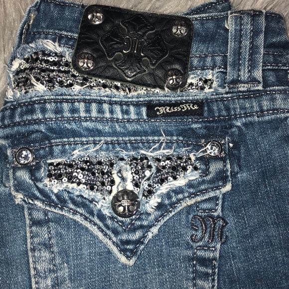 Miss Me Shorts - Picture 2 of 8